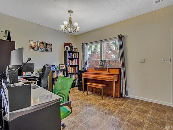3rd image of 4317 Sourwood Dr