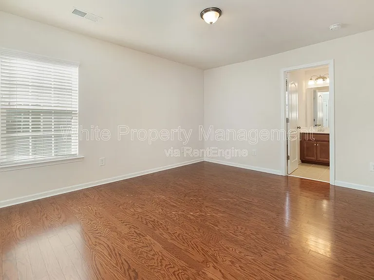 7922 Kelburn Ln — Photo 24
