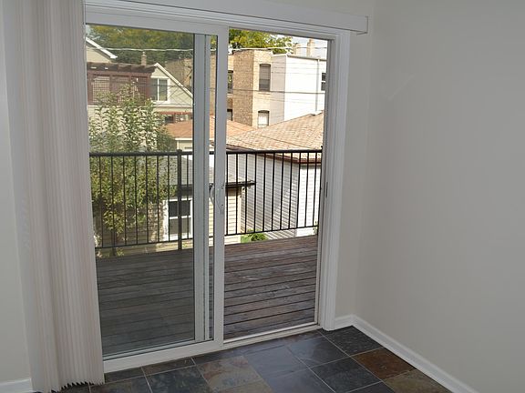 5th image of 2532 W Carmen Ave #2