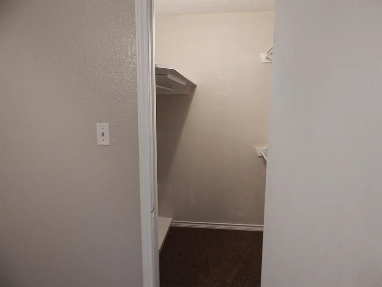 4503 River Oaks Dr — Photo 24