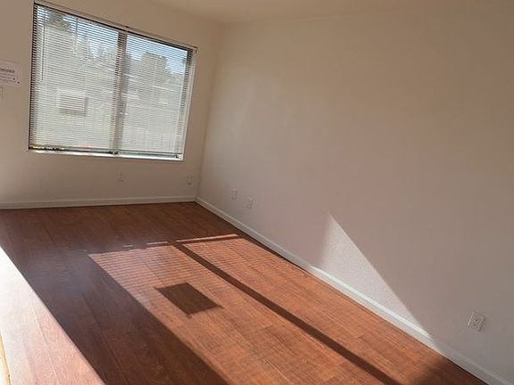 4th image of 415 N West St #C