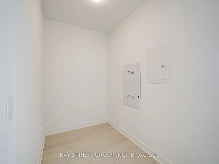 11 Yorkville Ave #5408 — Photo 6