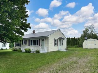 5649 Fairlane Dr, Fairview, PA 16415