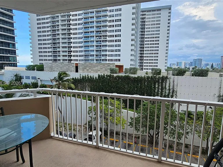 1980 S Ocean Dr #4L — Photo 20
