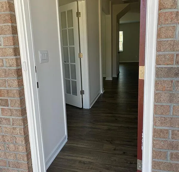 4310 Remington Ave — Photo 2