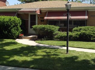 8243 N Odell Ave, Niles, IL