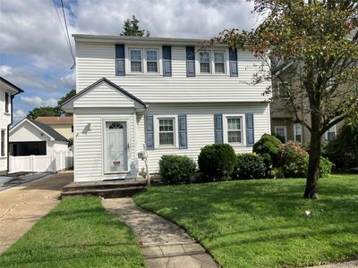 40 Irwin Street, New Hyde Park, NY, 11040