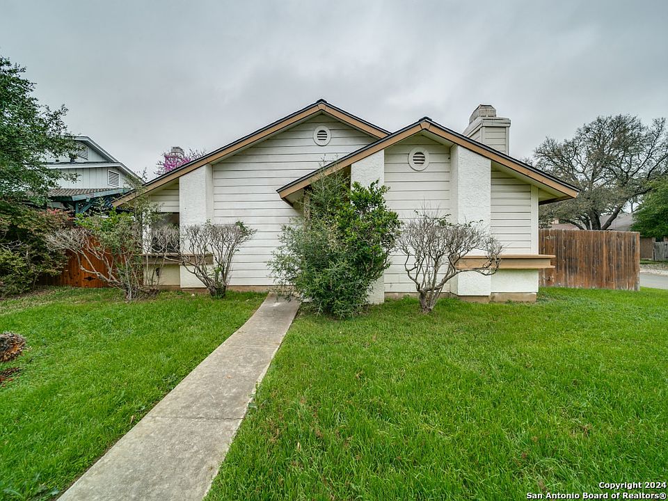 1st image of 2303 COBBLE WAY DR