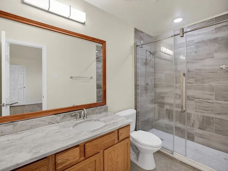 2616 Cove Dr — Photo 36