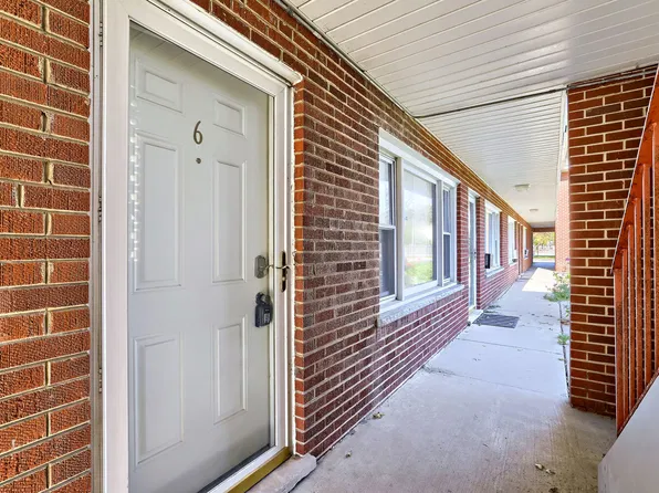 1101 E Algonquin Rd APT 6, Arlington Heights, IL 60005