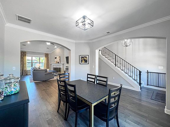 2nd image of 73 Grays Park Dr