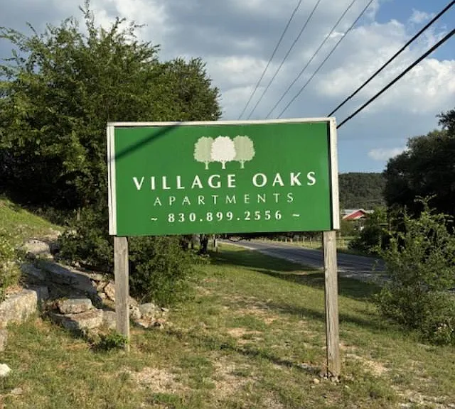 Village Oaks Apartments — Photo 2