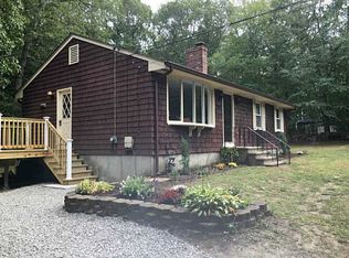 90 Old Pocasset Rd, Johnston, RI 02919