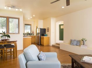 111 E Barcelona Rd, Santa Fe, NM 87505