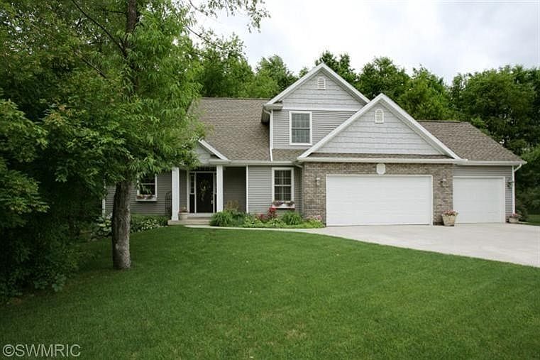 1st image of 9145 Richland Woods Dr