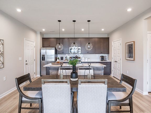 07 HHHunt Homes Lincoln Nook and Kitchen