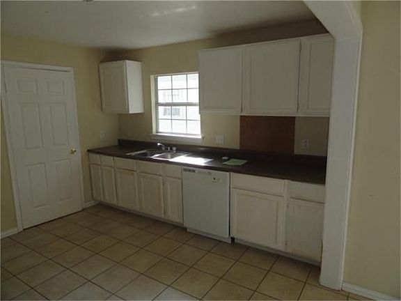 5th image of 5815 Southford St