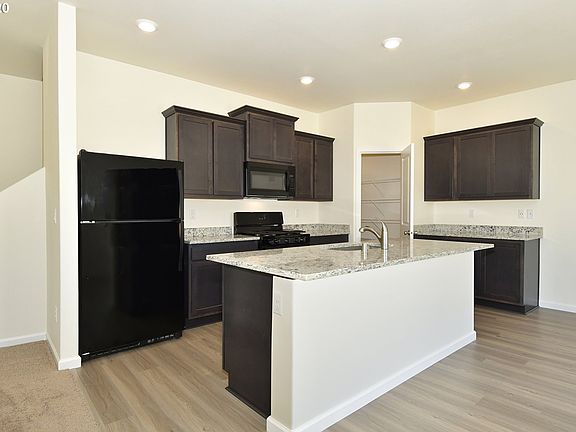 5th image of 1301 W 16th St