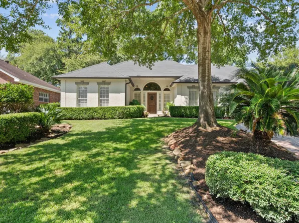 184 Springs Edge Dr, Montgomery, TX 77356