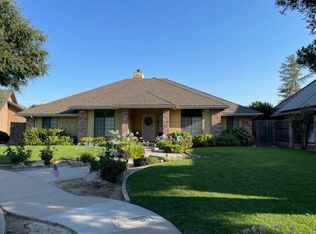 632 S Boyd Dr, Kerman, CA 93630