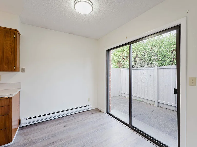 3816 F St #3816 — Photo 7