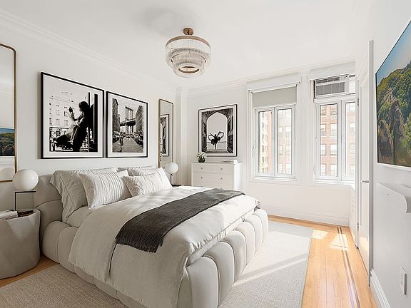4th image of 305 W 72nd St APT 10A