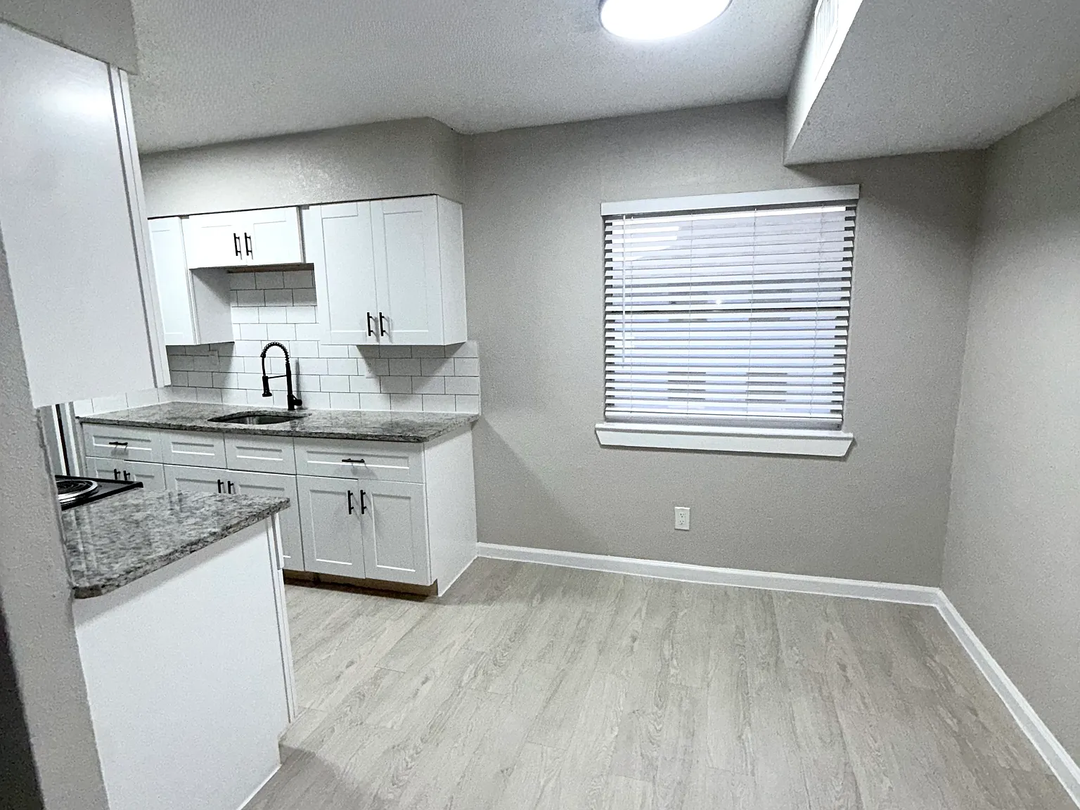 3 bed, 1.5 bath, 990 sqft, $1,155 — Photo 4