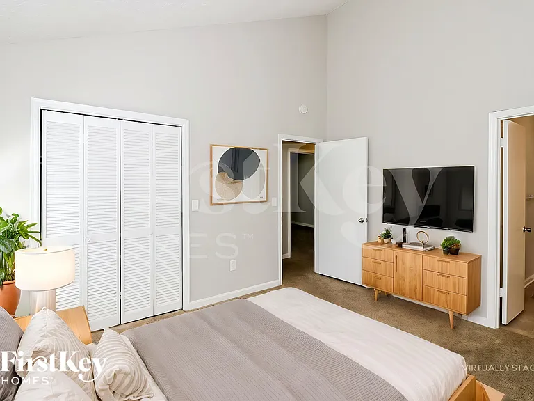 3201 Delhi Dr — Photo 14