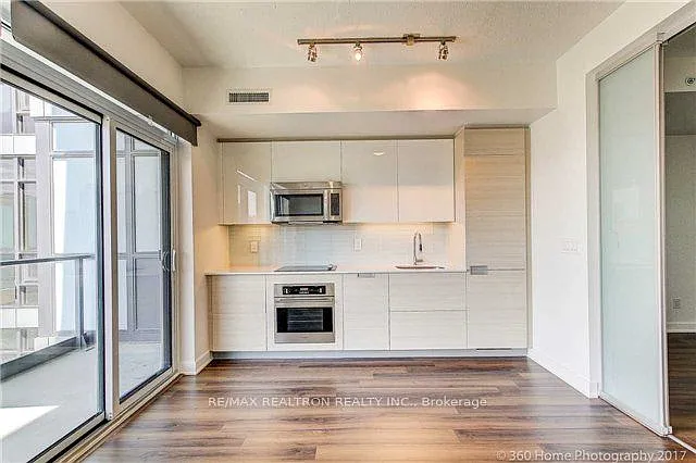 1 bed, $2,300 — Photo 4