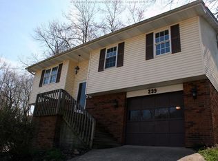 239 Pine Cir, Dunbar, WV 25064