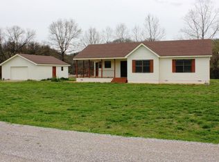 41 White Bluff Rd, Pineville, MO 64856