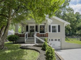2001 W 72nd Ter, Prairie Village, KS 66208
