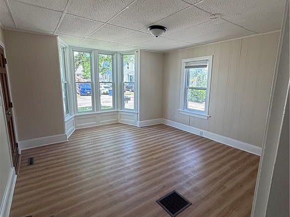 4th image of 126 Washington St #1