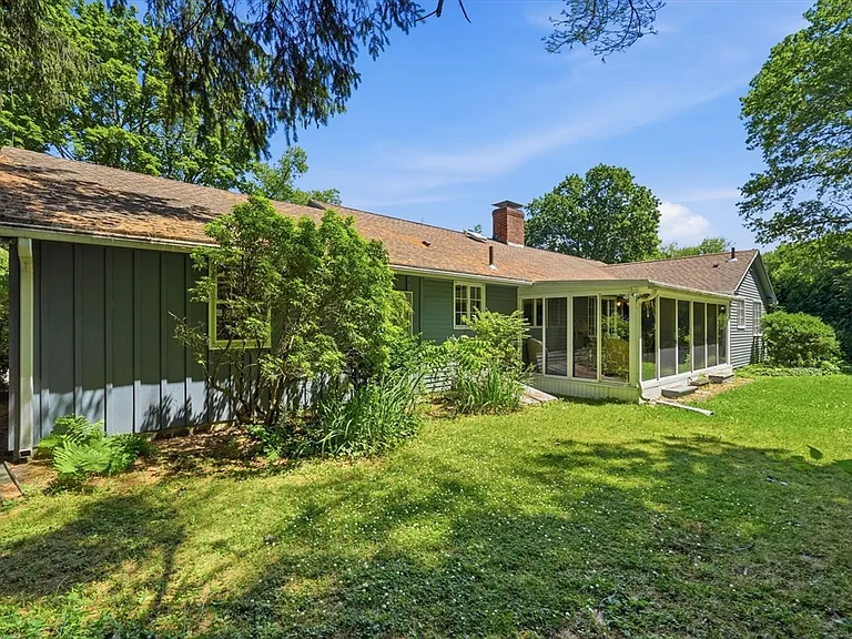 173 Mill Ln — Photo 25
