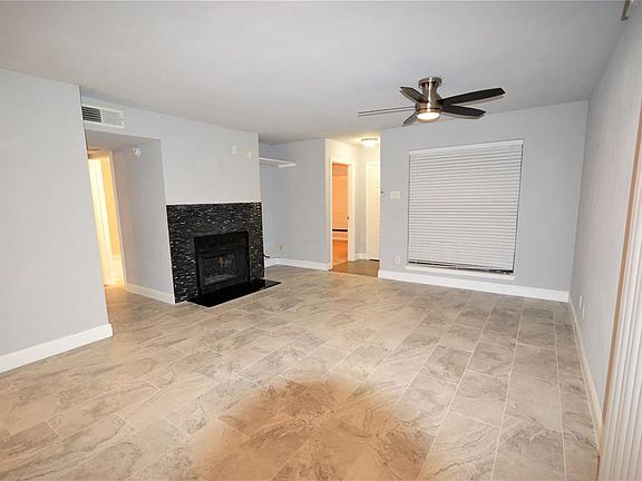 3rd image of 1801 W Spring Creek Pkwy APT T2