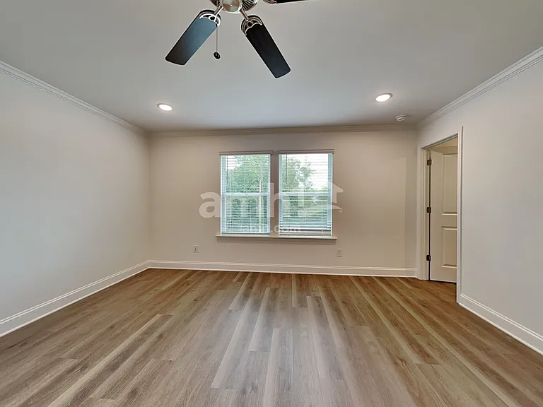 4788 McDade Ln — Photo 14