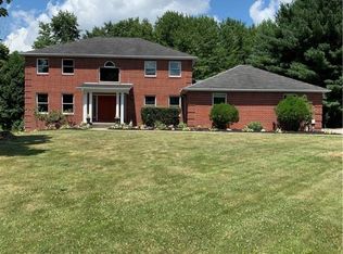 112 Applewood Ln, Slippery Rock, PA 16057