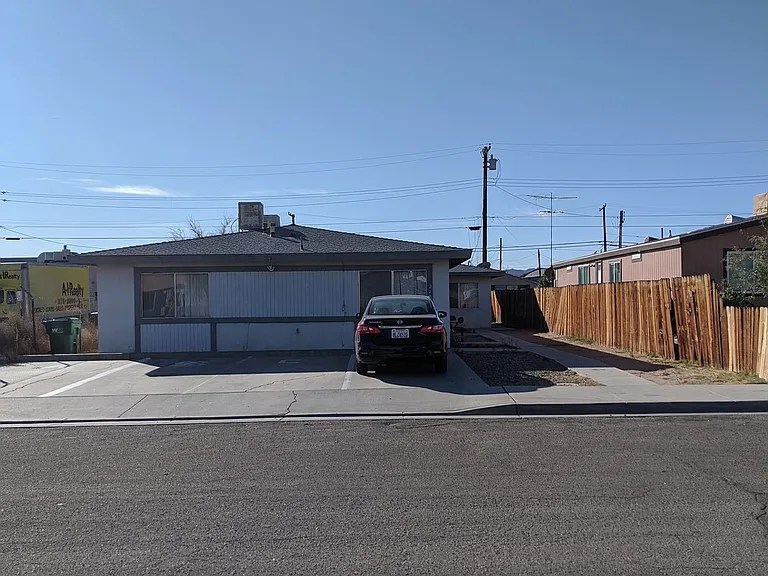 213 Panamint Ave #D — Photo 7