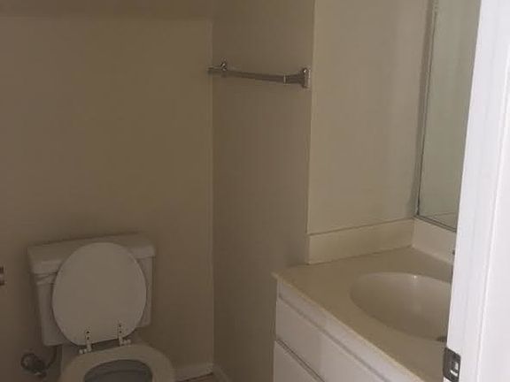 2nd image of 3125 S Canfield Ave APT 109