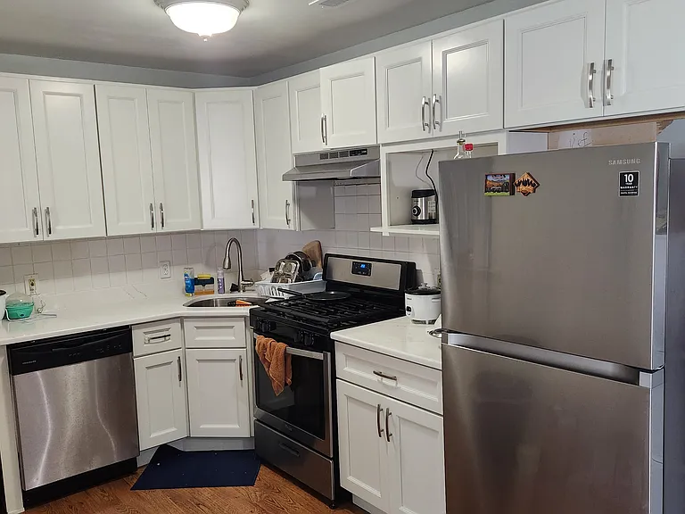 225 Bexley Ln — Photo 11