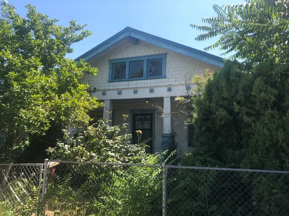 410 E Toppenish Ave, Toppenish, WA 98948