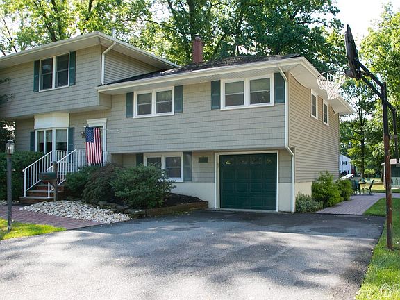 2nd image of 58 Salem Ct