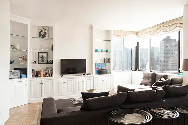 Sold by Alpha Properties NYC I LLC | media 16