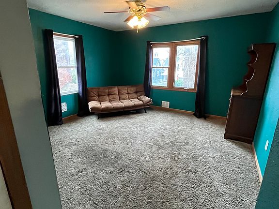 5th image of 1315 E 12th St APT 3