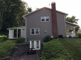 11487 Strasburg Bolivar Rd NW, Bolivar, OH 44612