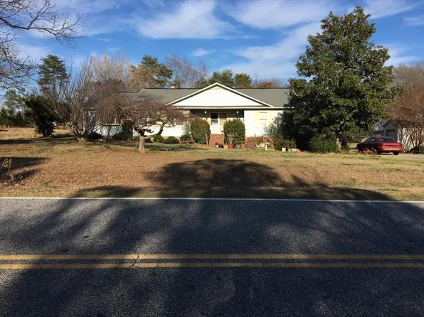 310 E Frontage Rd, Campobello, SC 29322