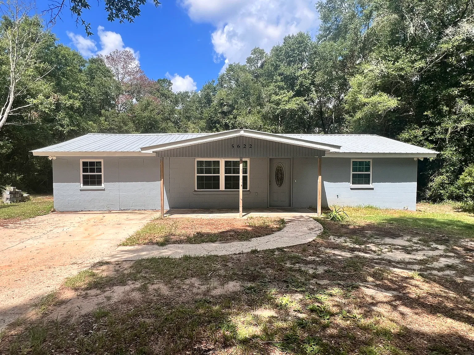 3 bed, 1323 sqft, $1,500 — Photo 1