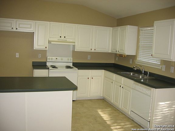 5th image of 7009 Lynn Lake Dr