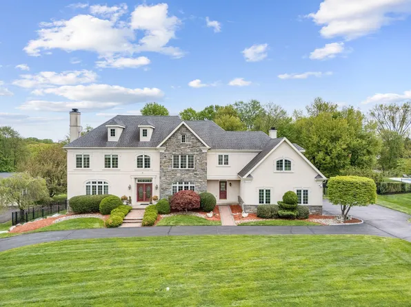 2205 Jefferson Ln, Huntingdon Valley, PA 19006