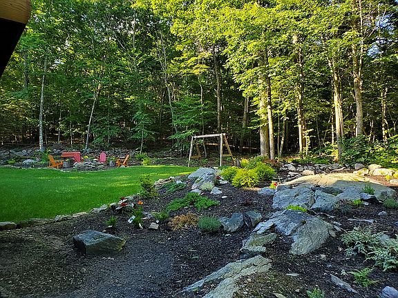 3rd image of 33 Cimarron Rd